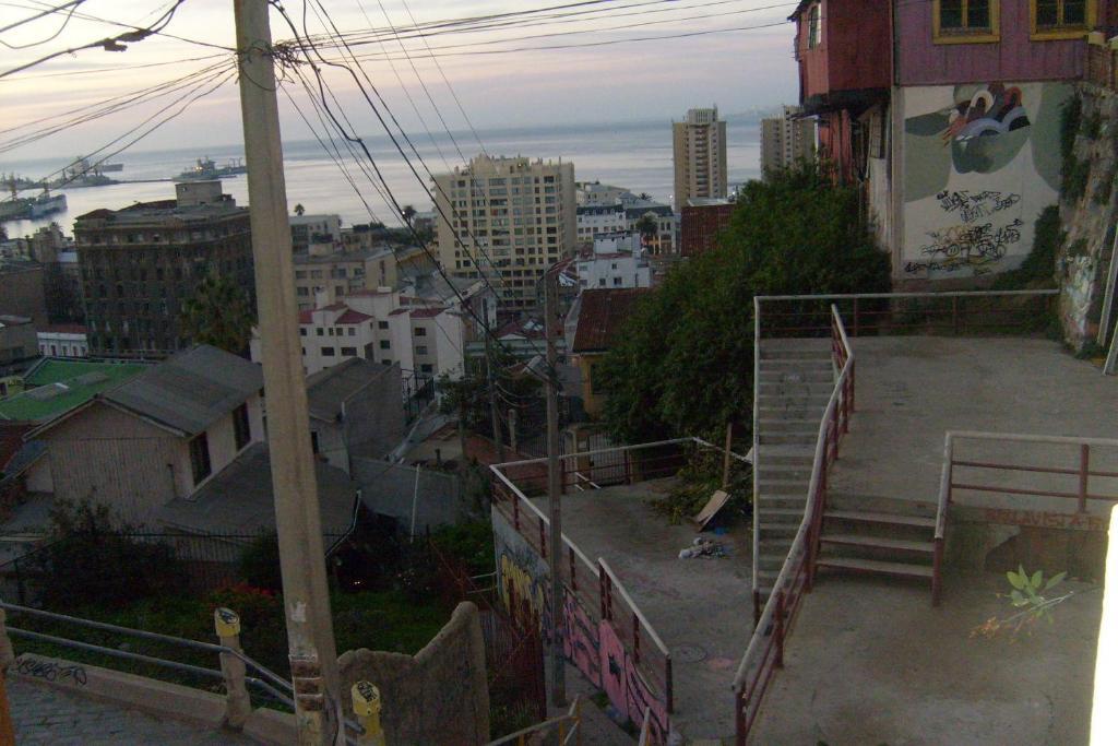Hostal Destino Bellavista บัลปาราอีโซ ภายนอก รูปภาพ