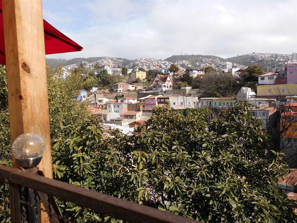 Hostal Destino Bellavista บัลปาราอีโซ ภายนอก รูปภาพ