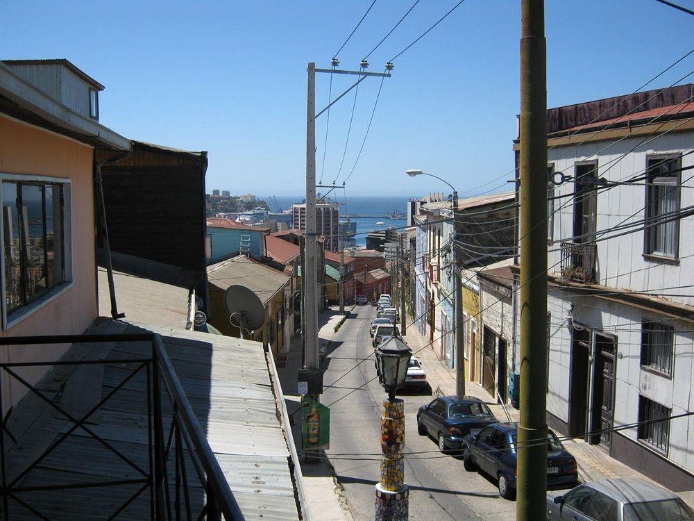 Hostal Destino Bellavista บัลปาราอีโซ ภายนอก รูปภาพ