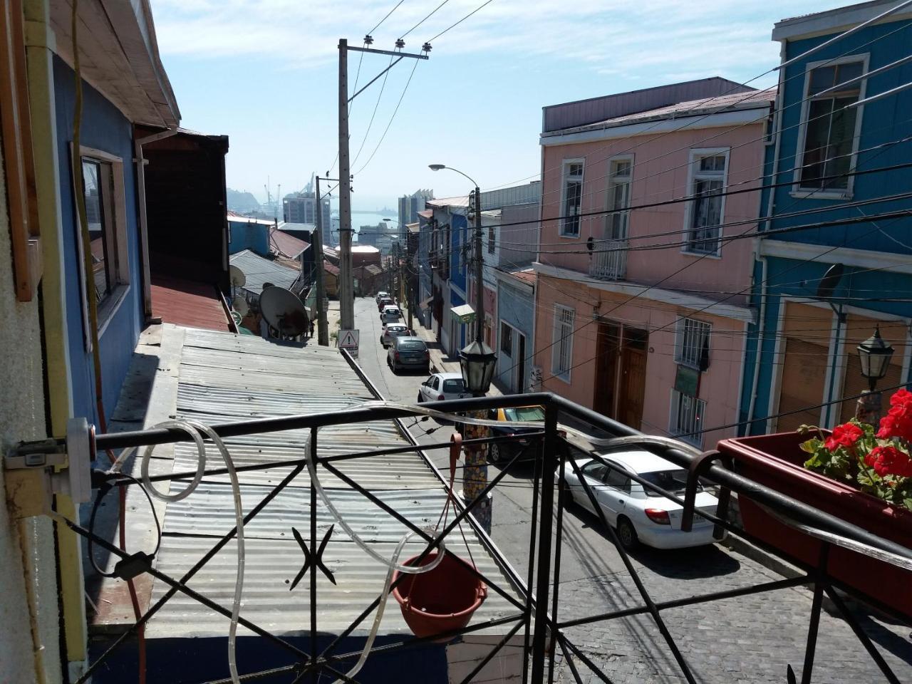 Hostal Destino Bellavista บัลปาราอีโซ ภายนอก รูปภาพ